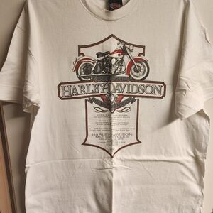 Harley-Davidson Cream T-Shirt with Motorcycle Graphic